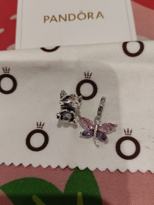 Contas  pulseira Pandora em prata .Novas. vários preços