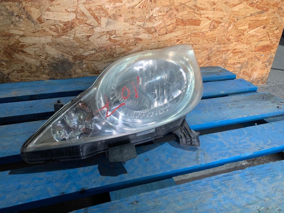 Farol Esquerdo Peugeot 107