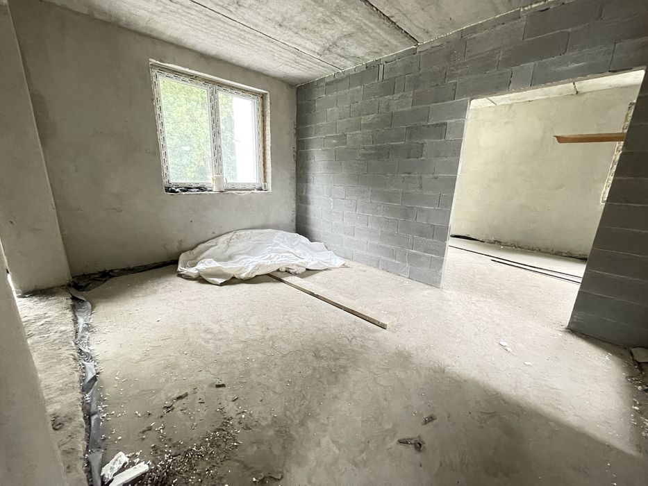 ПРОДАЖ приватного будинку поруч з лісом