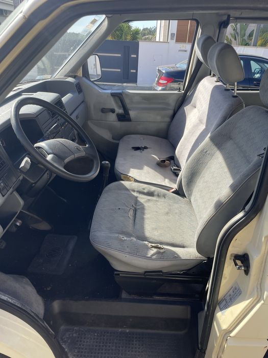 VW T4 Caravelle 9 Lugares | Duas Portas Laterais