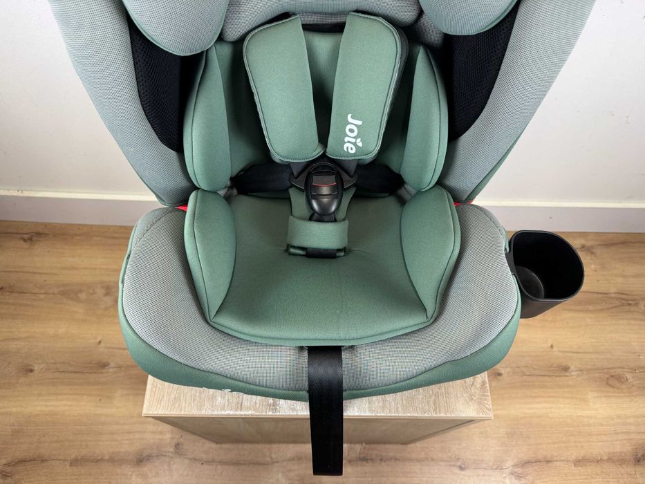 Fotelik samochodowy Joie Bold R 9-36kg