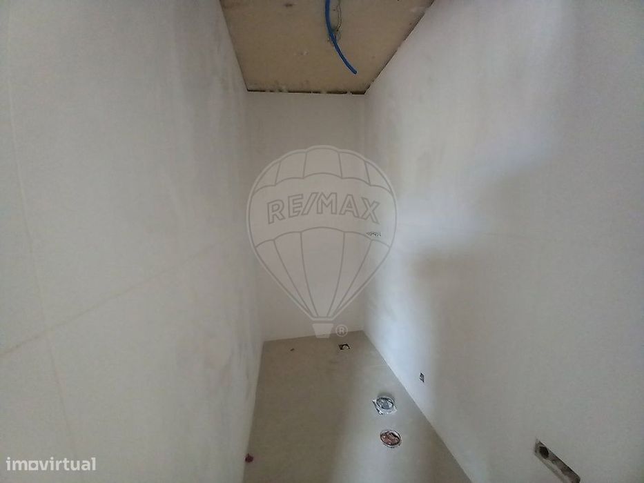 Apartamento T4 para venda