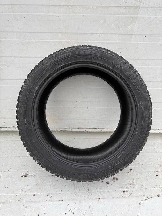 4xNokian SnowProof 265/45R20