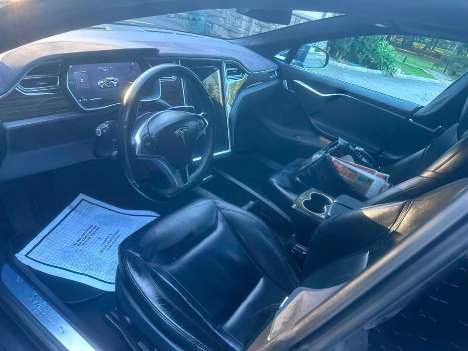 Tesla Model S 75      2016