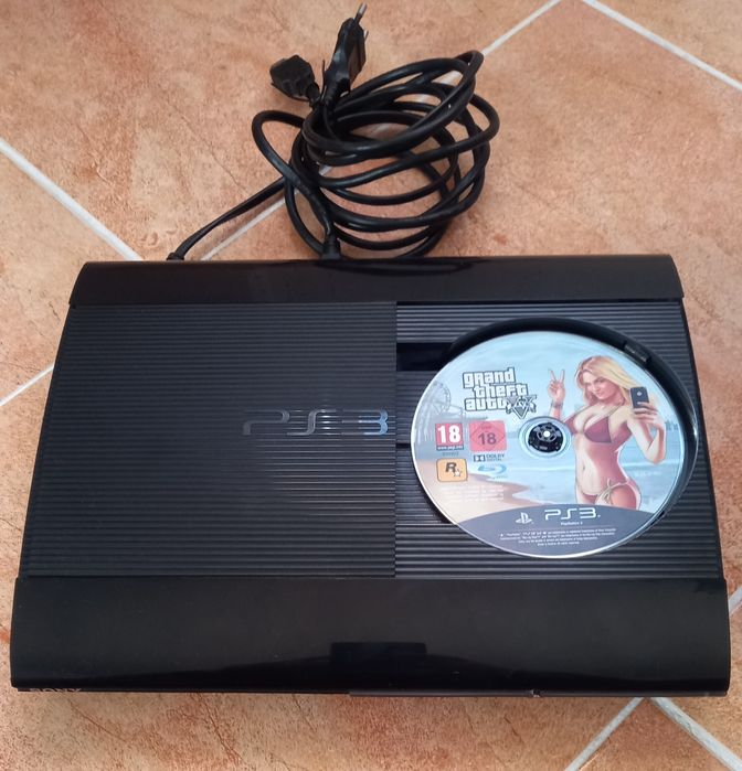 PS3 Super Slim 500 gigas ( ler descrição)