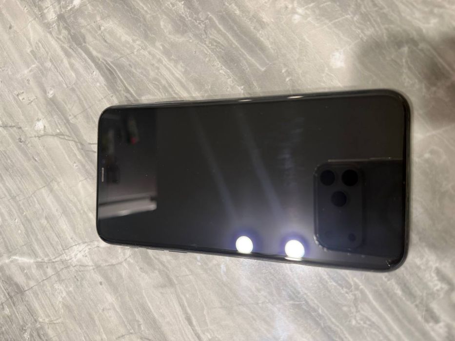 Продам iphone 11 pro max 256