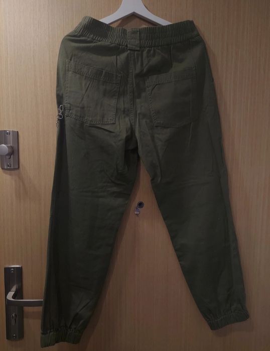 Spodnie Stradivarius rozm. M/L , Casual,  khaki , nowe