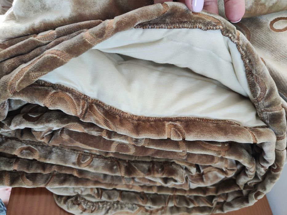 Conjunto colcha e almofadas