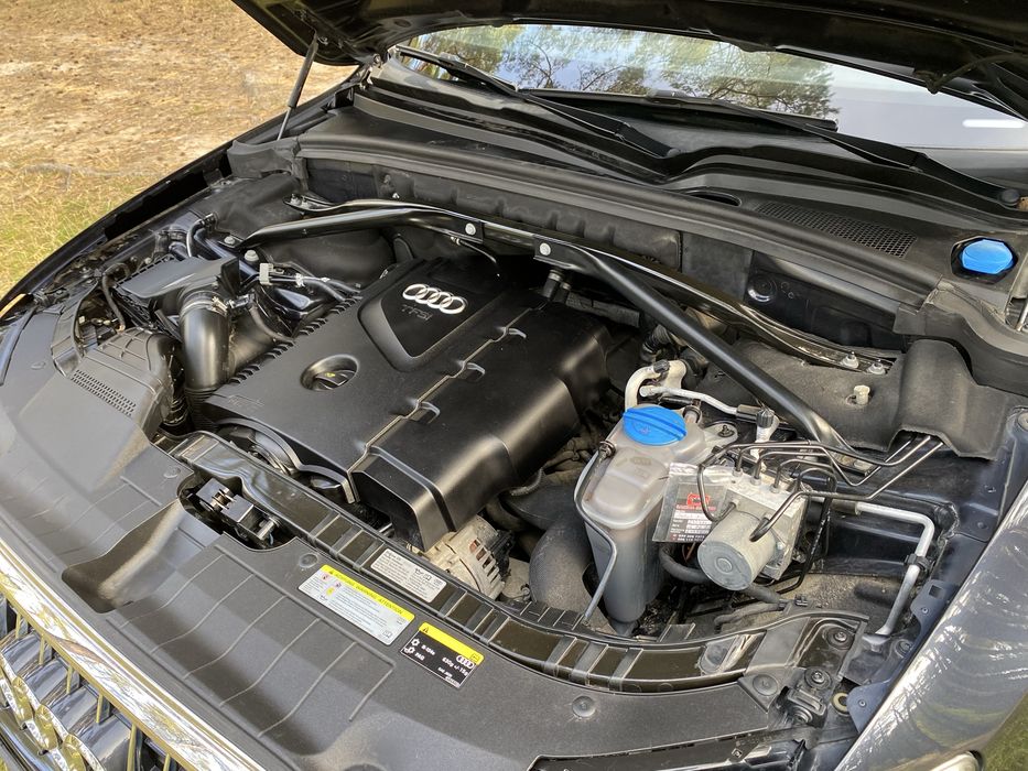 Продам Audi Q5 2.0