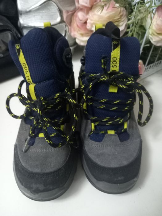 Botas criança de caminhada impermeáveis