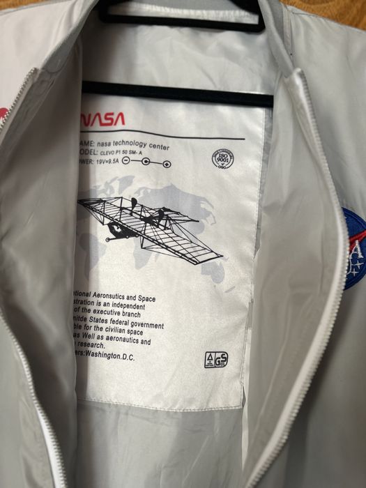 Bomber cinza da NASA