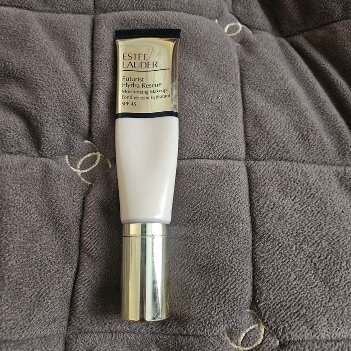 Продам тональний крем від Estee Lauder Futurist Hydra Rescue SPF45