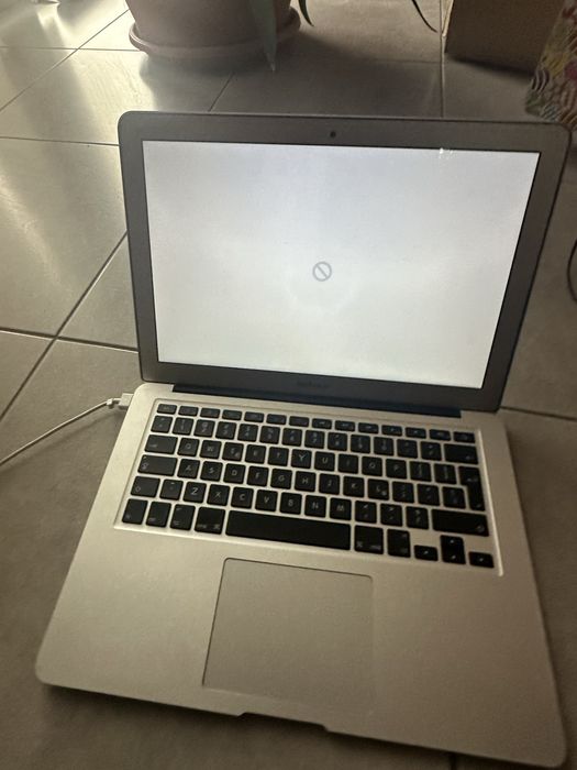 Mackbook air 13 stan bardzo dobry