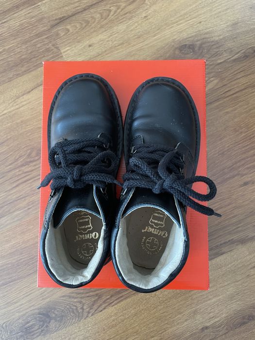 Skórzane czarne buty Otmęt trapery