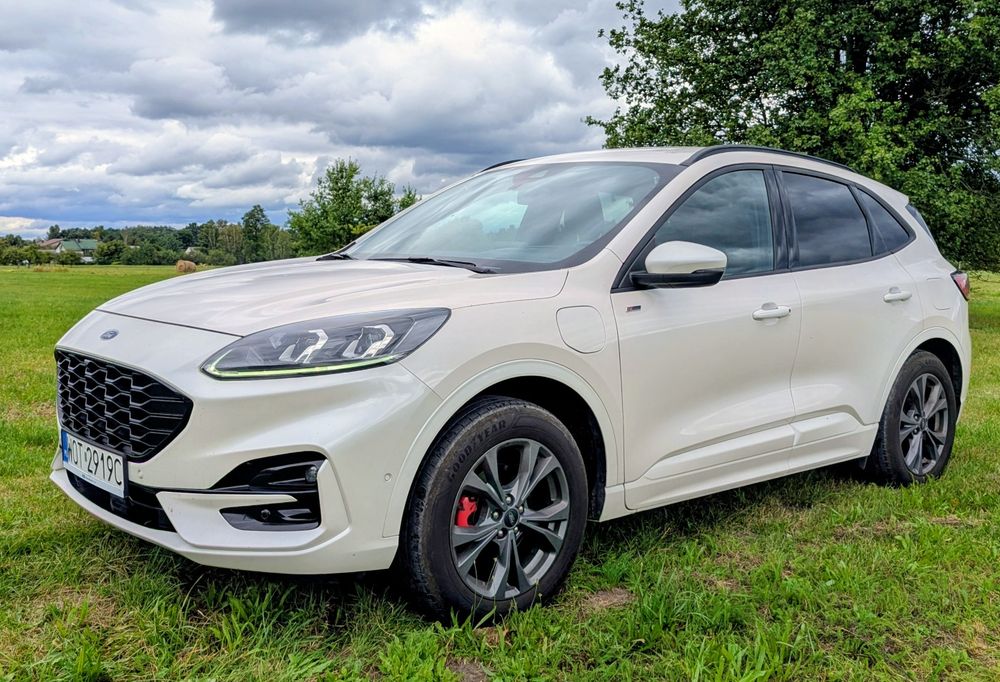 Ford Kuga plug-in 2021 2,5 ST-LINE