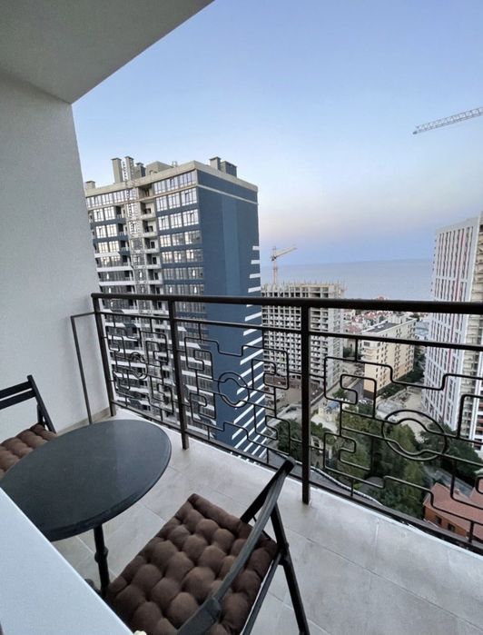 Срочно сдам квартиру в 51 Жемчужине, ул.Генуэзская. Аркадия.Терраса