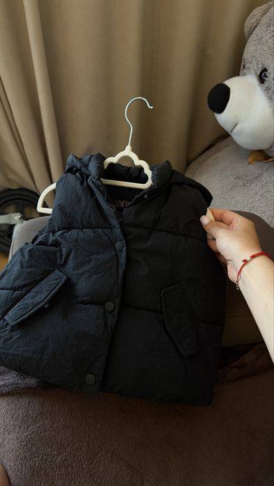 Продам стильну жилетку Zara, розмір 98