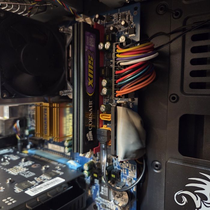 Komputer s775. q8300, GTX 750ti 4GB, SSD