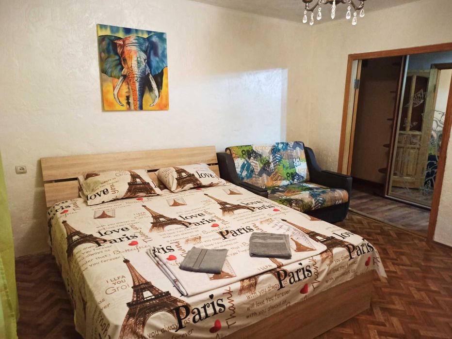 Реальная‼️Посуточно 3-к квартира Левый берег‼️ 6 мест. Калиновая‼️