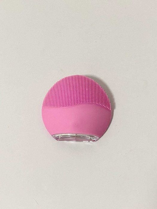 Щеточка для очищения и массажа лица USB