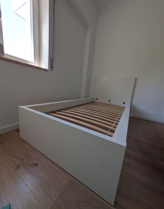 Conjunto de Cama + estrado + colchão IKEA