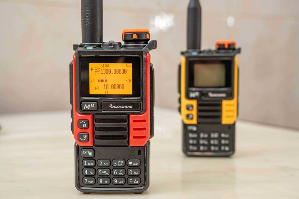 walkie talkie Quansheng UV-K5(8) novo na embalagem.