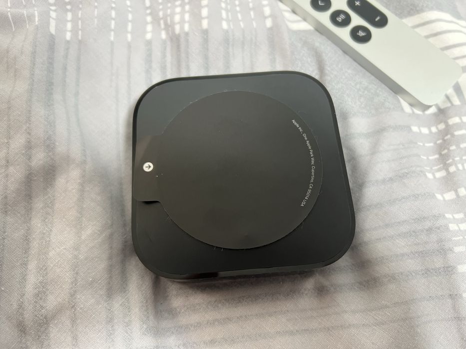 Apple TV 4K Wi-Fi 124 GB 2022 рік, заблокований