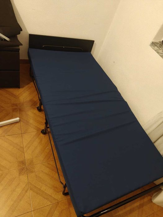 Cama divan de solteiro