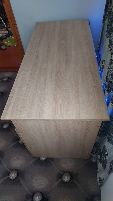 Стіл комп'ютерний з RGB підсвіткою