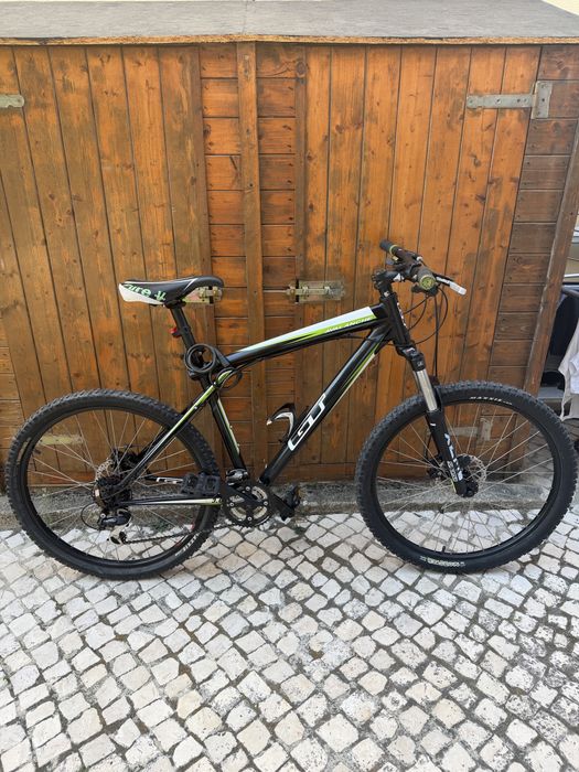 Bicicleta GT Avalanche