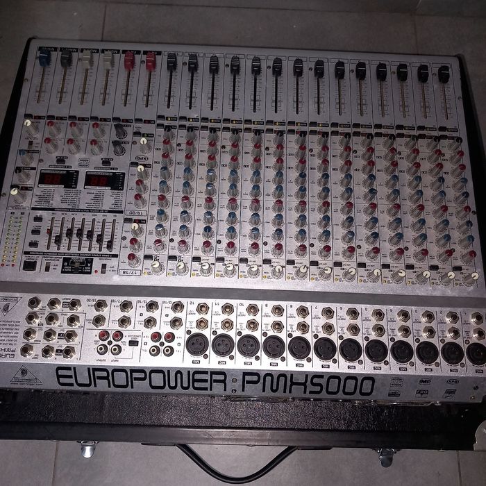 Powermixer Behringer