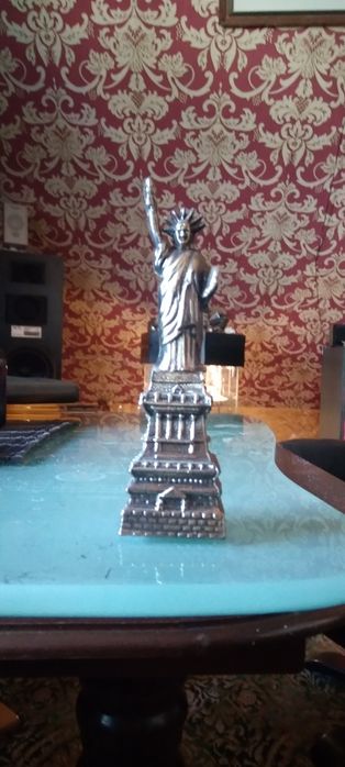 Posążek Statutuły Wolności