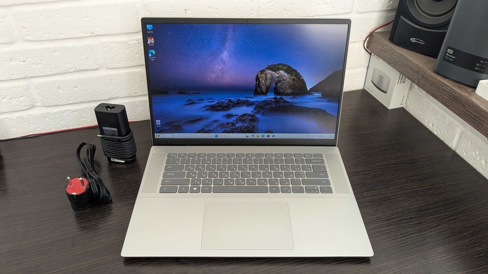 Dell Inspiron 16 5620 -16" - Core i5-1235U/16gb/512gb #373