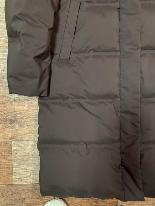 Очень теплый женский шоколадный пуховик  Uniqlo midi(р.S-M)оригинал