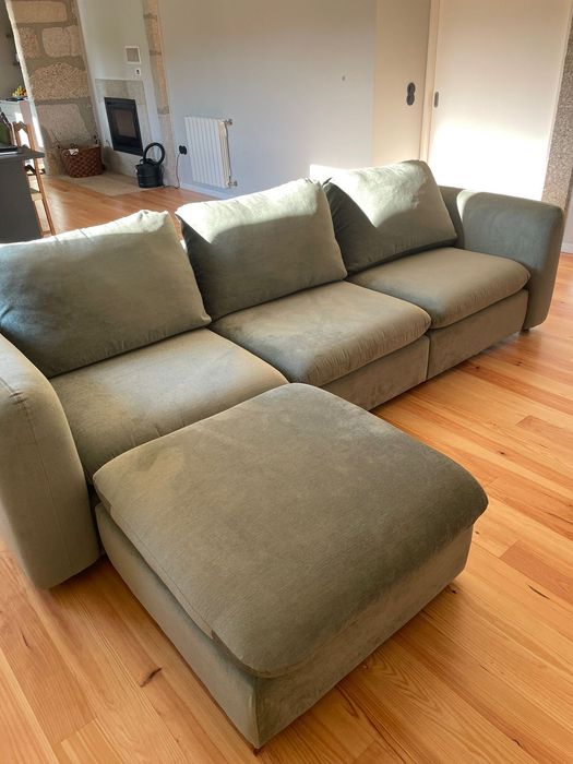 Sofá Modular com Chaise Longue/ Puff – Verde Seco / Oliveira (Como Novo!)