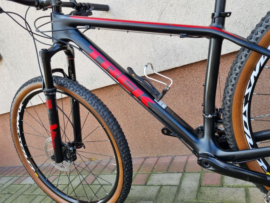 Rower MTB Trek Superfly 9.6 r 17,5" Karbon Reba sztywne osie Czarny Sad