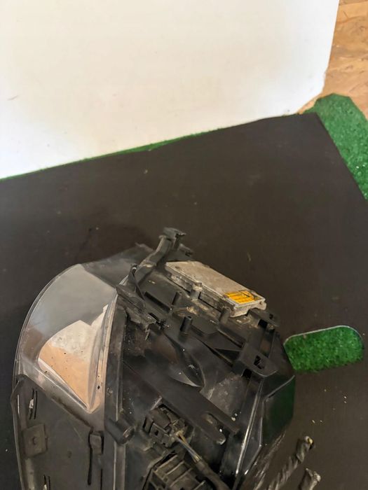lampa prawa reflertor prawy bmw e60 e61 bi xenon nie skrętny demonta