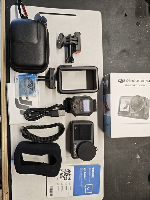 DJI Osmo Action4 z akcesoriami