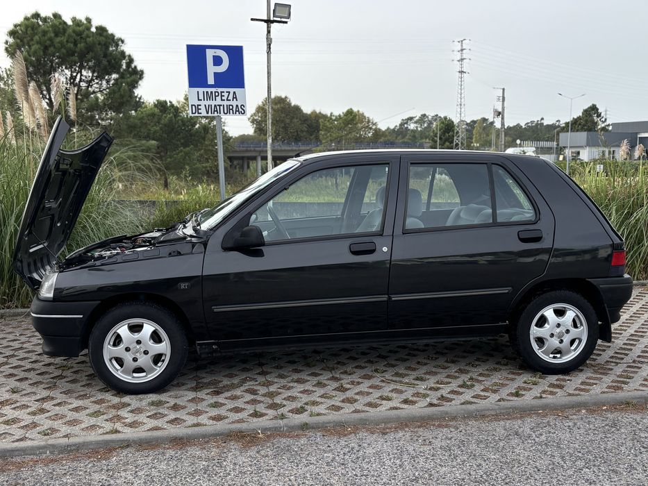 Renault clio 1992