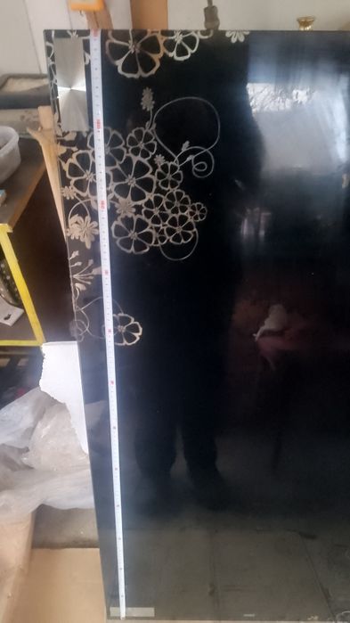 Продам стекляные столы