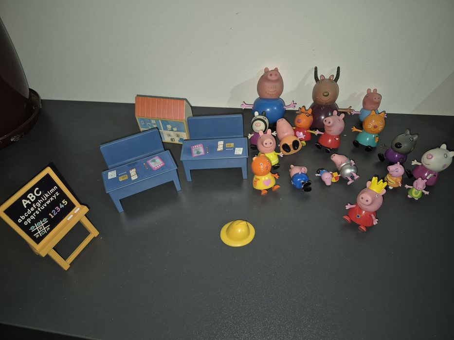 Peppa pig свинка пеппа іграшки
