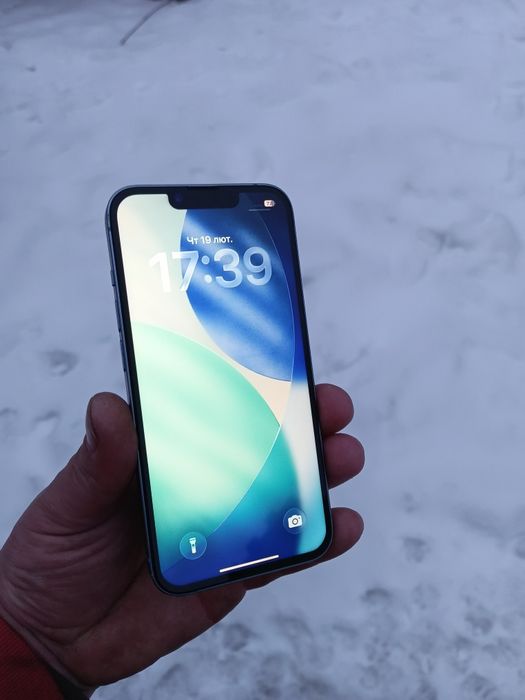 Телефон в гарному стані  iPhone 14