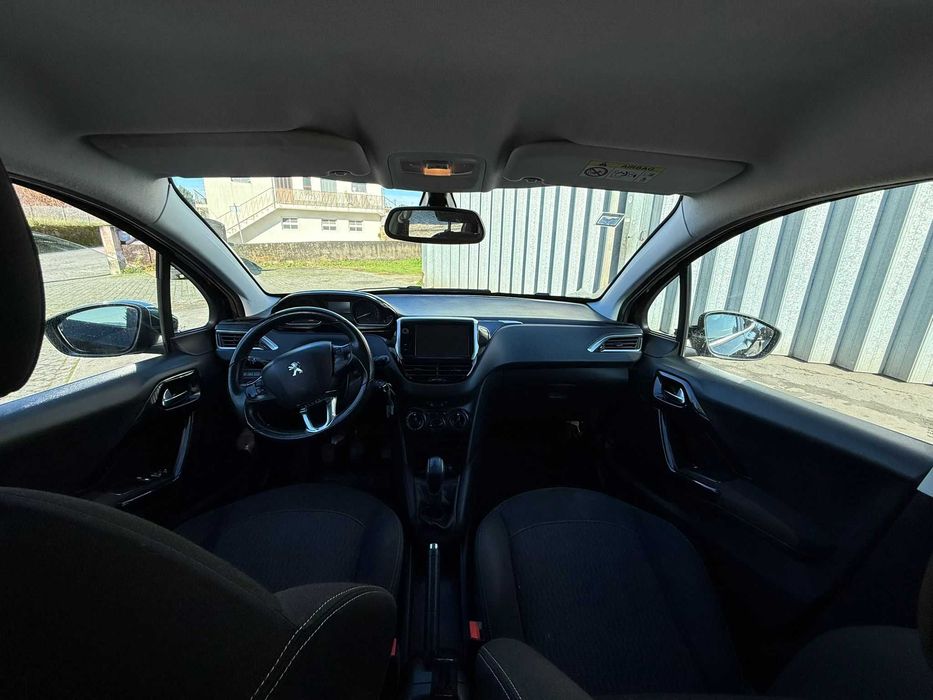 Peugeot 208 1.2 VTi Style / 11/2016 /  132.000 KM