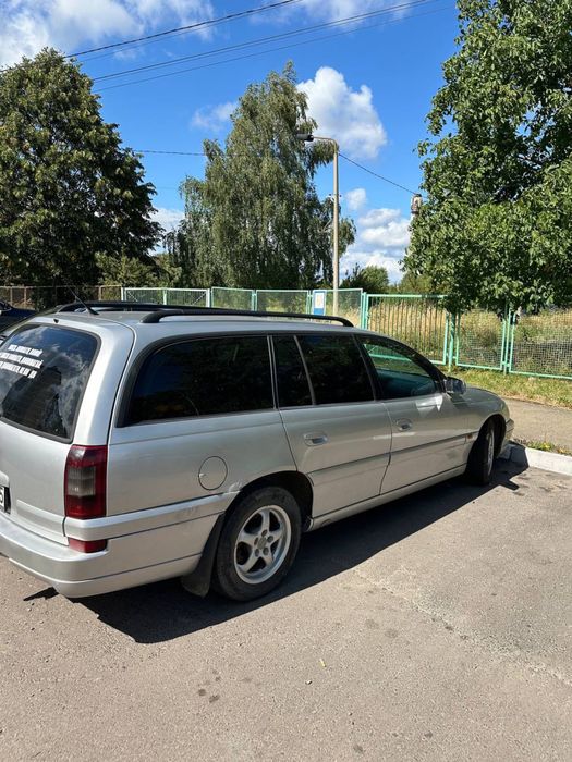 Продам автомобіль opel omega b