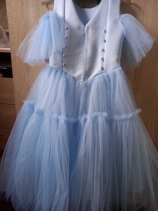 Випускна сукня для дівчаток 4 класу