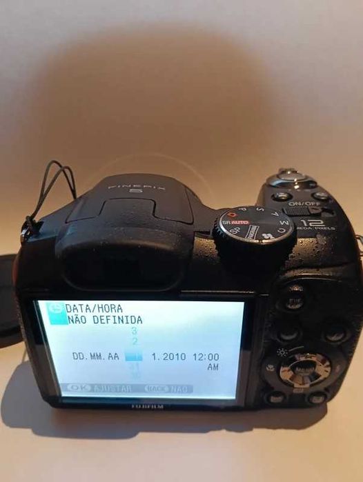 Máquina fotográfica Fuji Finepix 12MP