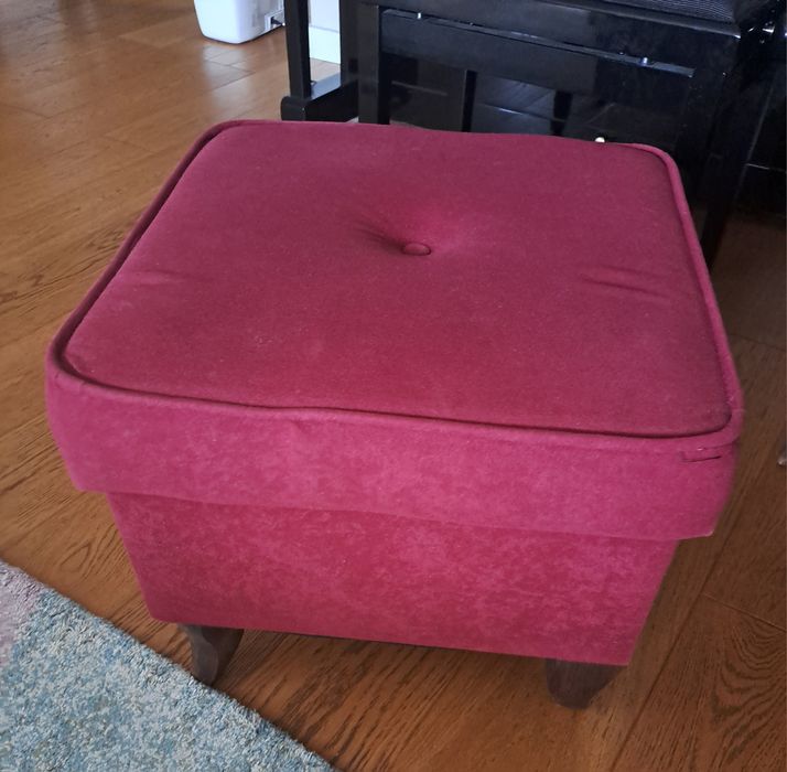 Fotel z podnóżkiem