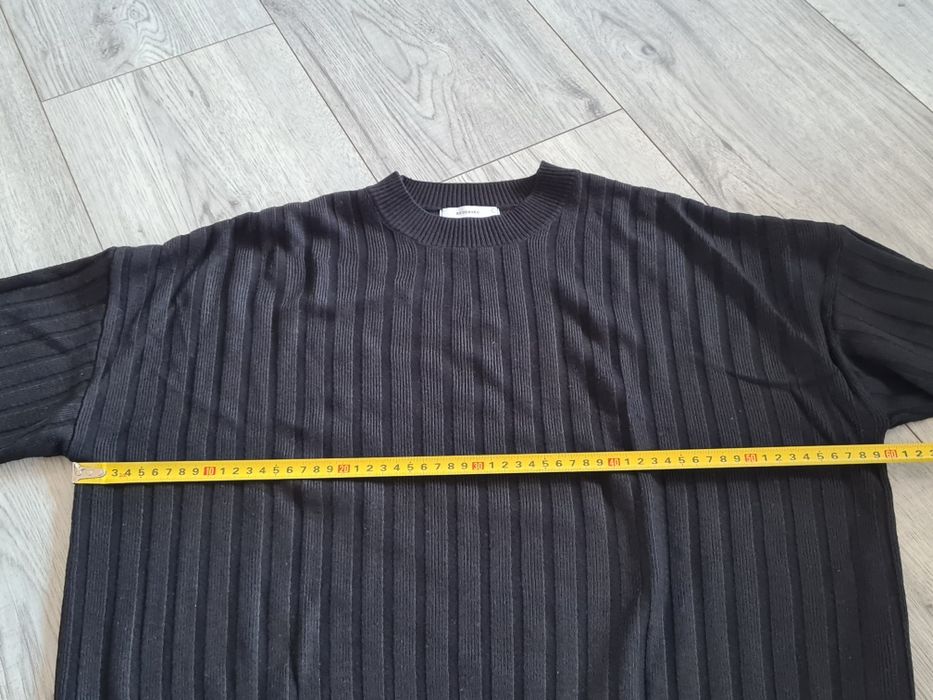 Sweterek oversize Reserved S