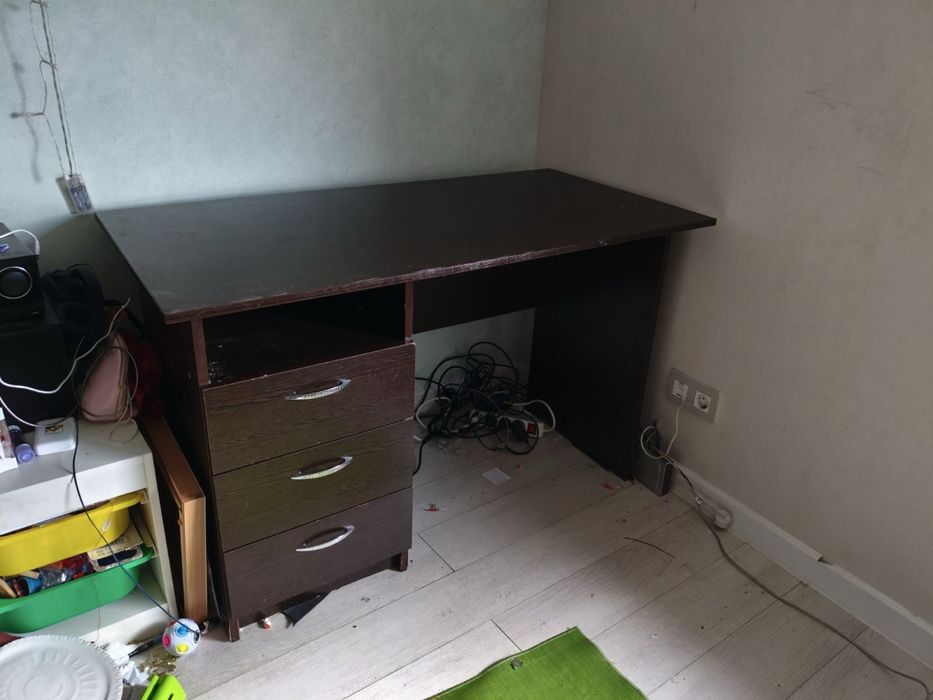 Письмовий стіл, стол письменный