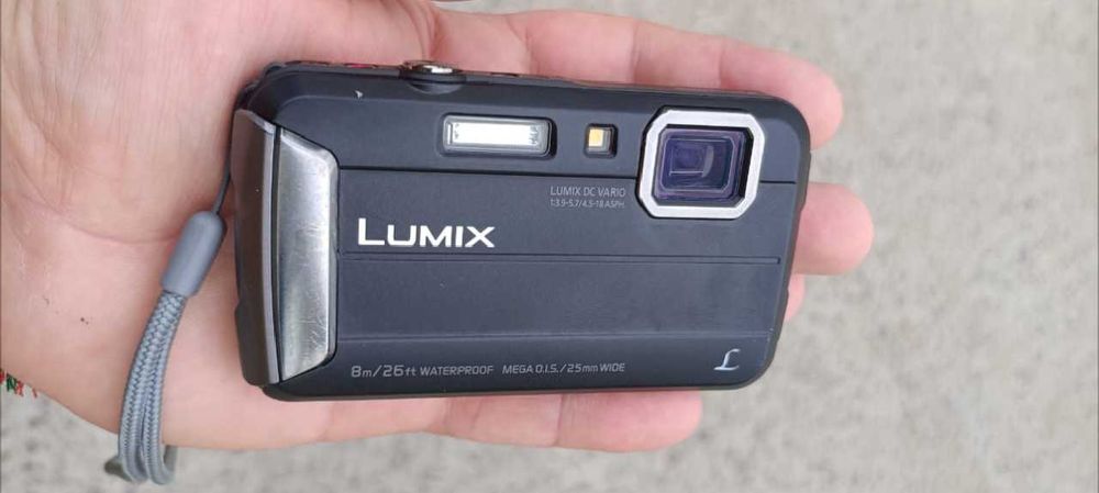 металева мильничка Panasonic Lumix Zoom 16mp CCD  +16Гб Повний Комплект